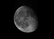 moon-luminance-processed.jpg (46980 bytes)